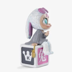 MOLLY 17th Anniv Statue The Moon Rabbit - Pink Ver. -Figurine Soldes Magasin 20231205 135938 403194 1200x1200