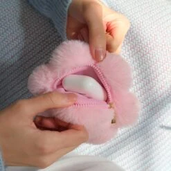 CRYBABY Sad Club Series-Silicone Plush Earphone Bag -Figurine Soldes Magasin 20240104 104424 185314 1200x1200