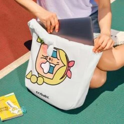 CRYBABY Sunset Concert Series-Cotton Filled Shoulder Bag -Figurine Soldes Magasin 20240617 141224 882773 6 1200x1200