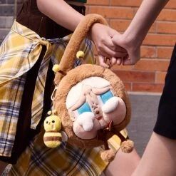 CRYBABY Crying Again Series-Big Head Bag(I'll Bring You A Flower) -Figurine Soldes Magasin 20241003 095326 937221 3 1200x1200