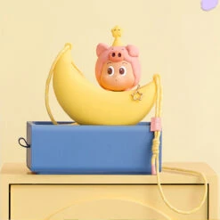 POP BEAN Pajama Party Twinkle Silicone Crossbody Bag -Figurine Soldes Magasin 20250416 114800 348005 5 1200x1200