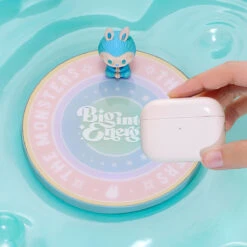 THE MONSTERS Big Into Energy Series-Wireless Charger -Figurine Soldes Magasin 20250422 171218 085392 5 1200x1200